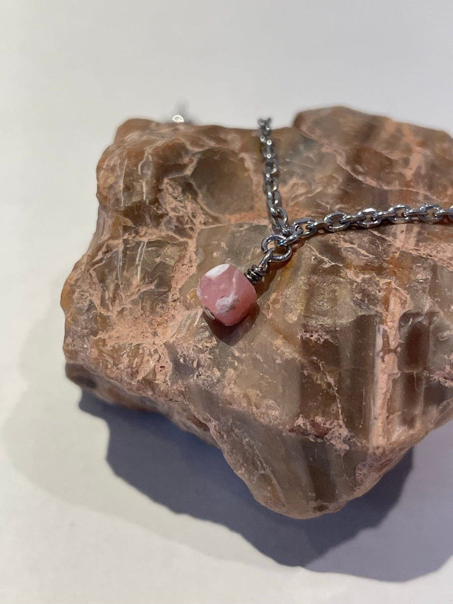 zilveren armband met opaal geboortesteen oktober