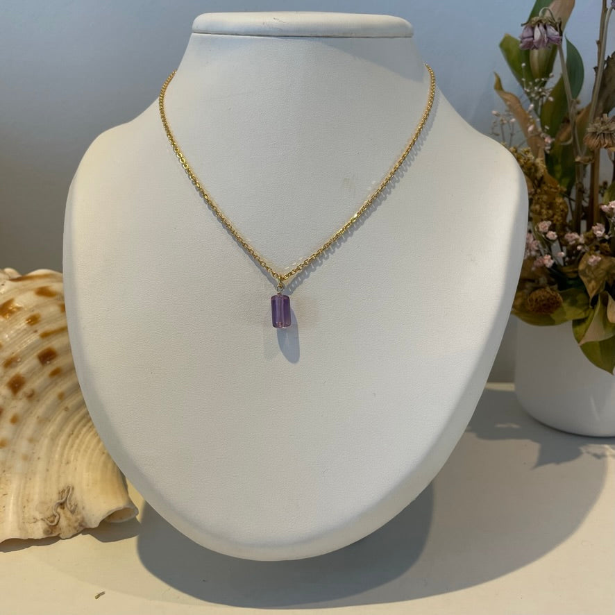 Vergulde ketting met amethist hanger